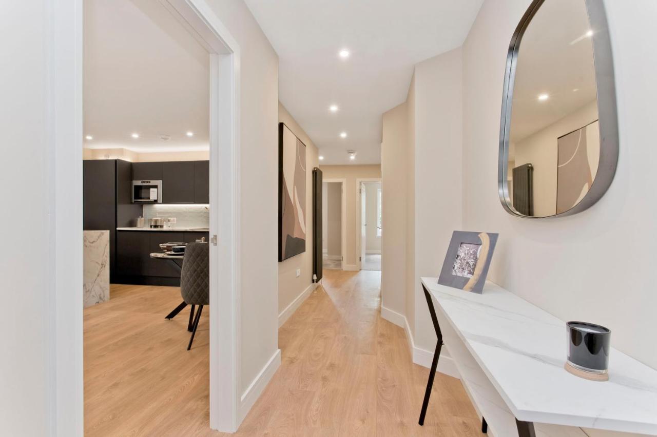 Modern City Centre 2 Bedroom 2 Bathroom Apartments, Main Door Ground With Private Parking Единбург Екстериор снимка